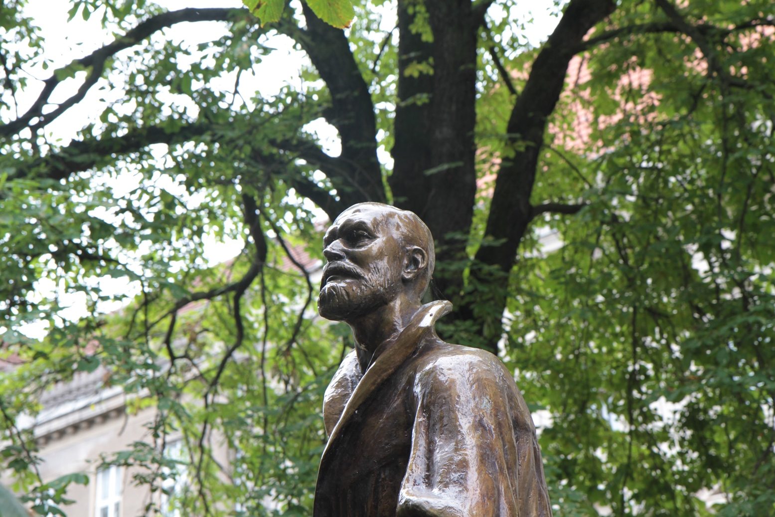 Emil Fischer's monument, Berlin - 03.JPG